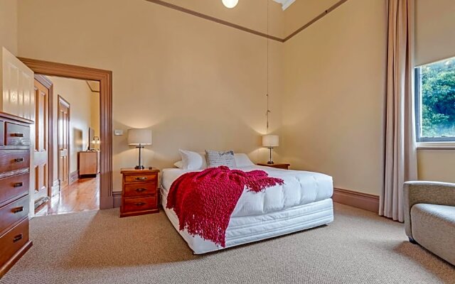 Echuca Clocktower Apartments - Adult Only