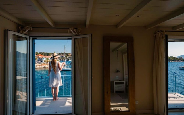 Irinis Bayside Loft