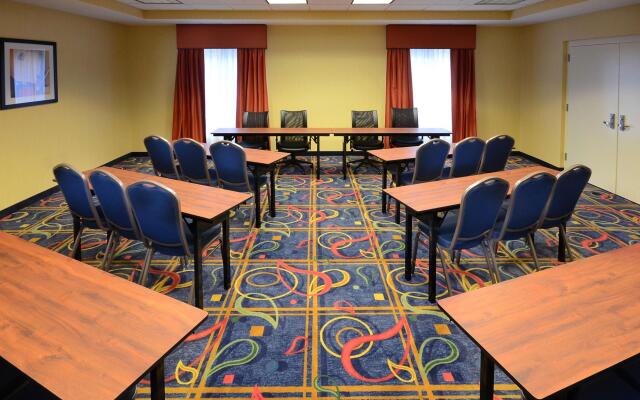 Hampton Inn & Suites Huntersville