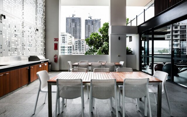 Southbank Hope Street Apartment By SLife