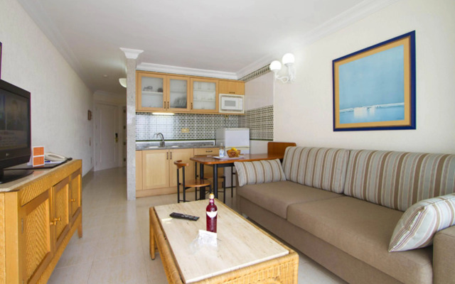 Plus Fariones Apartamentos