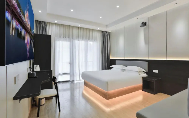 Yinshu Lunas Vila Courtyard Garden Resort  (Shanghai International Tourism Resort Branch)