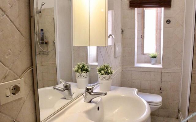 Overseas 2 Guest House