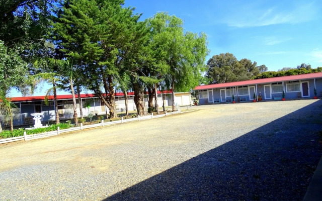 Mercury Motor Inn