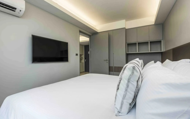 Отель Maitria Hotel Rama 9 Bangkok