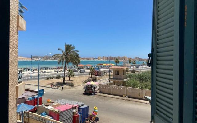 Lovely 4 bed vacation apartment with sea view