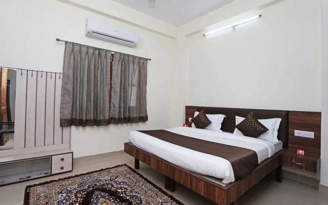 Oyo 9878 Home Cozy Stay Geetanjali Hospital