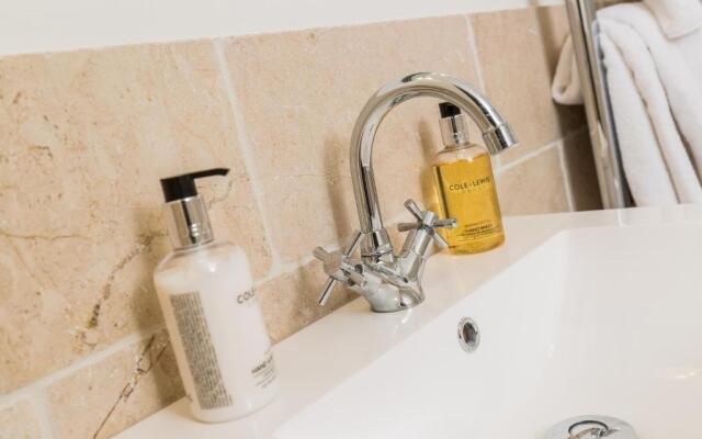 Luxury Apartment - 18 Lansdown Crescent