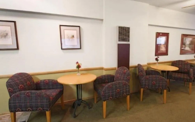 GetAways at Snow Lake Lodge