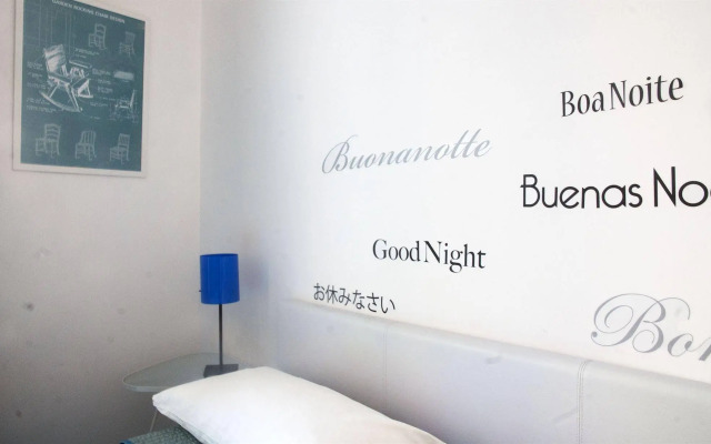 BeHouse Naples Room and Breakfast