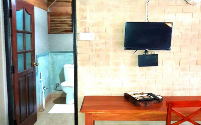 Thotupola Residence