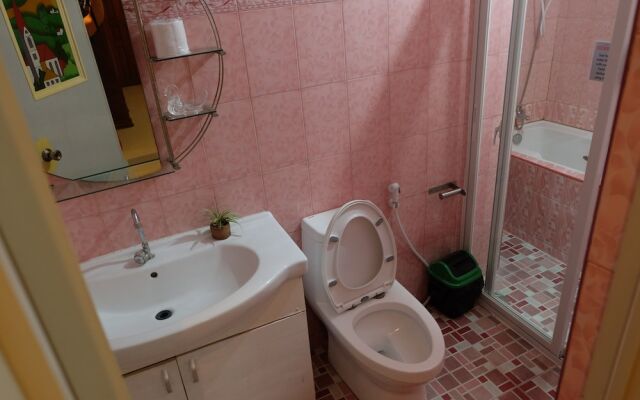 The Orange House - Vigan Villa
