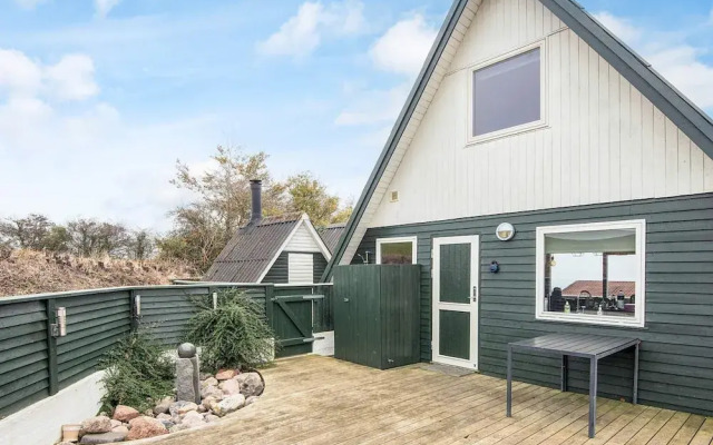 6 Person Holiday Home in Aabenraa-by Traum