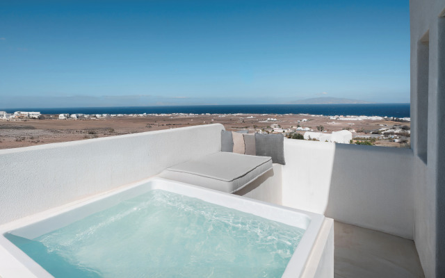 Danae Suites Santorini