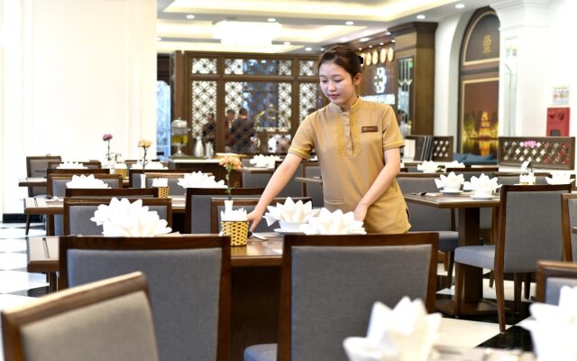 Garco Dragon Hotel