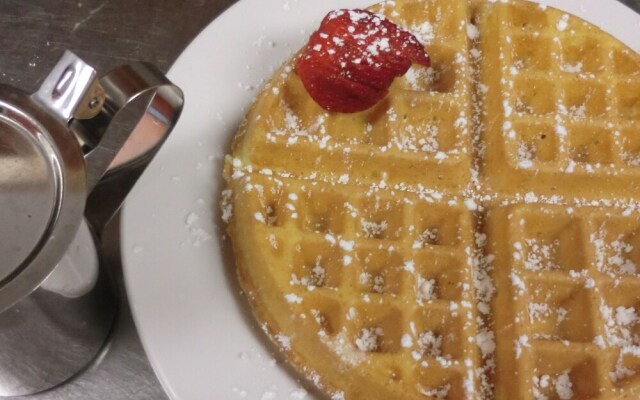 Atlantic Breeze Motel & Apartments