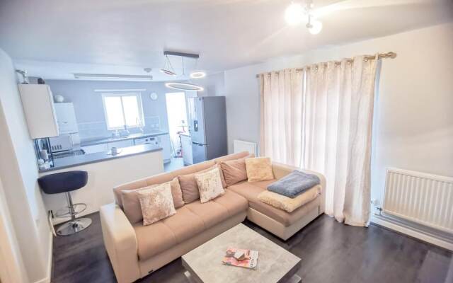 Entired Apartment Near Manchester City Centre, M15