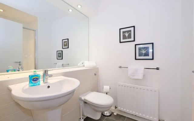 Lovely Aberdeen Home Close to the Scottish Coast