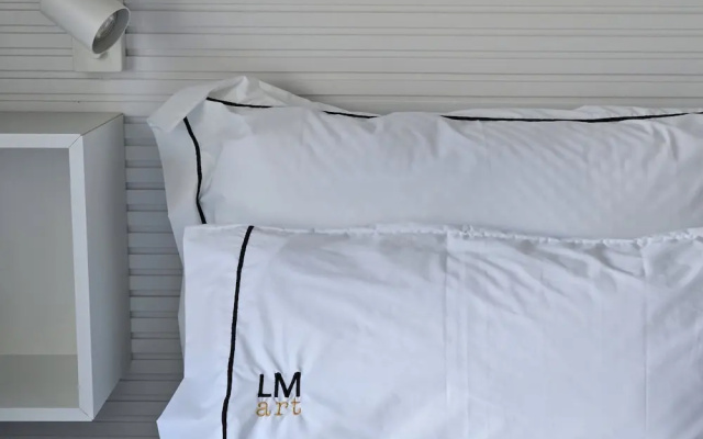 LM Art Apartments