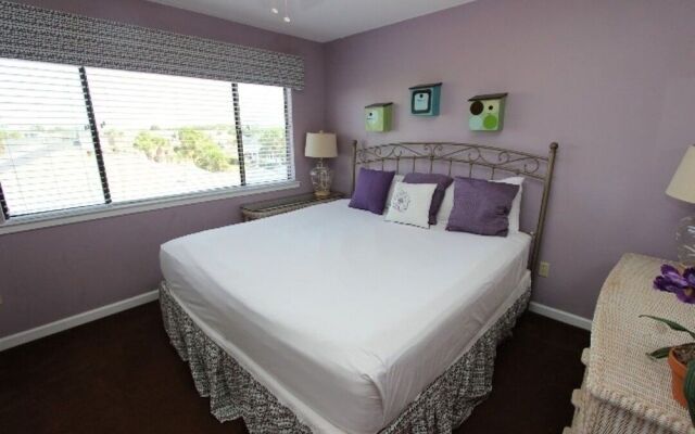Blue Surf 12b 2 Bedroom Townhouse by RedAwning