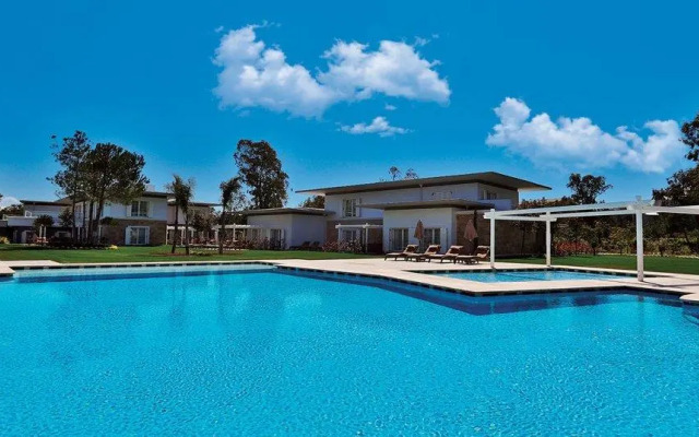 Azure Villas by Cornelia