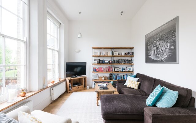 Beautiful 3BR Flat in SW London