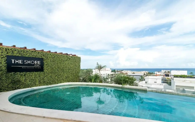 Luminous 1 Br Steps Away From the Beach