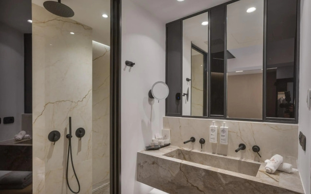 Ethereal White Resort Hotel & Spa - Adults Only