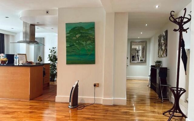 Canary Wharf Apartments