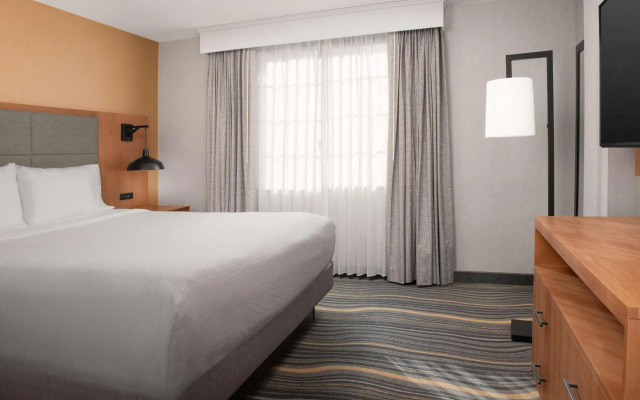 Embassy Suites La Quinta Hotel & Spa