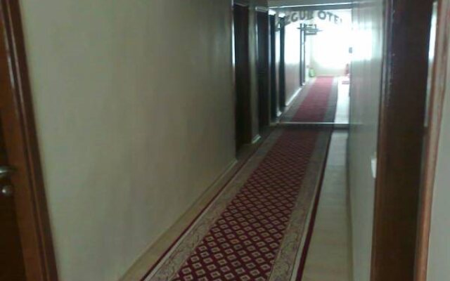 Ozgur Hotel