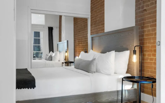 Liv MTL - Downtown