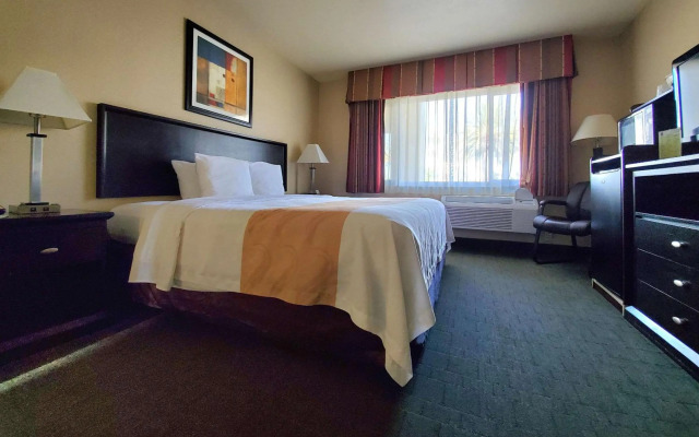 Quality Inn & Suites Anaheim At The Park