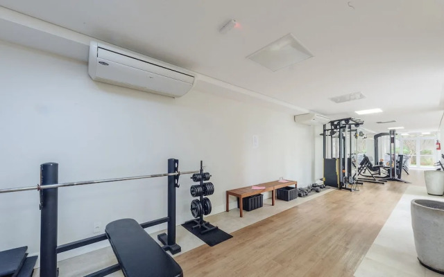 Apt With Balcony 750m From Batman Alley Pdm0208