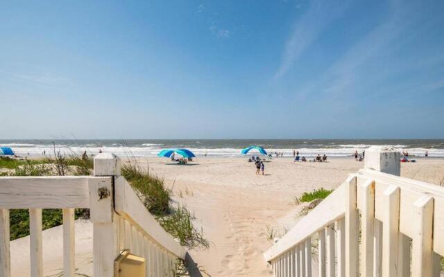 Sweet Retreat by Oak Island Accommodations
