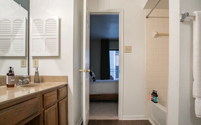 WanderJaunt - Cozy Apts in North Austin