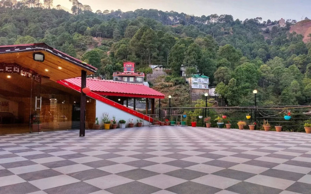 Neel Giri Resort