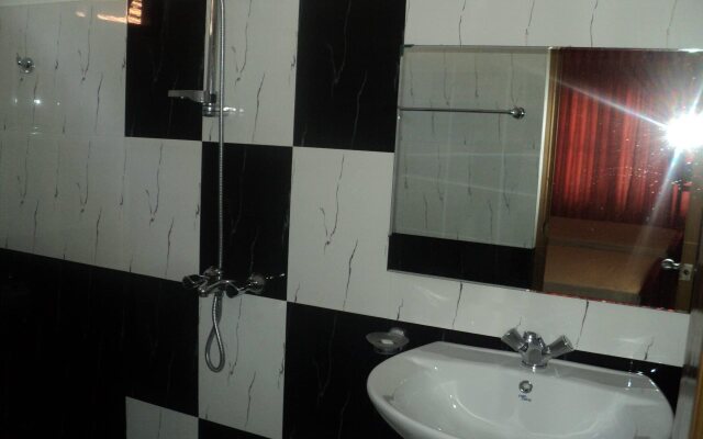Cannel Side Guest House