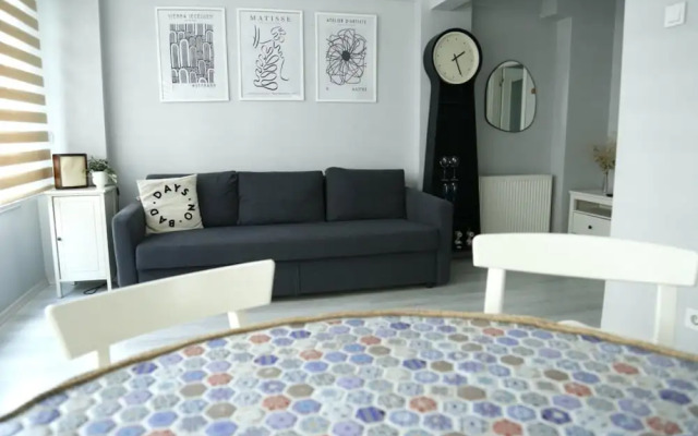 Pleasant and Central Flat in Turkali Besiktas