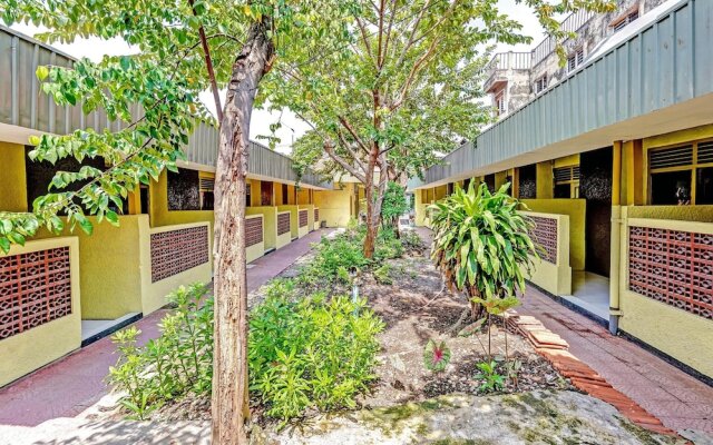 Hotel O Kalimantan Surabaya Syariah