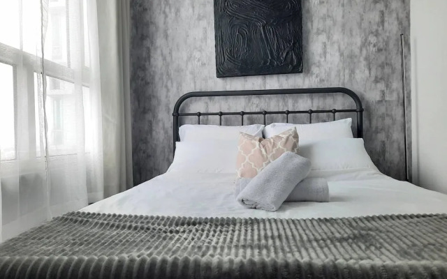 Relax in Style With Fast Wifi & Netflix