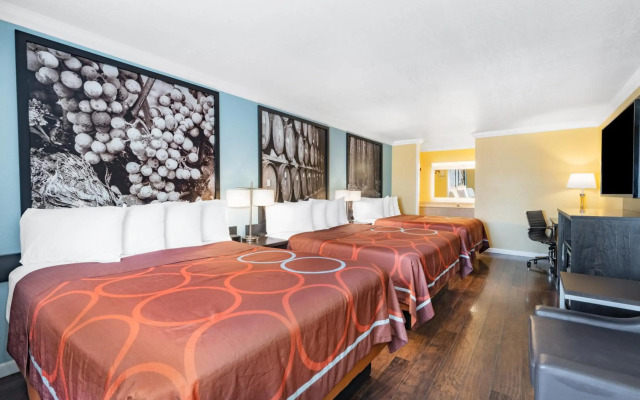 Super 8 by Wyndham Ukiah