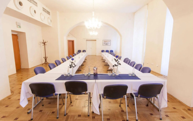 Hotel Modrá Ruže
