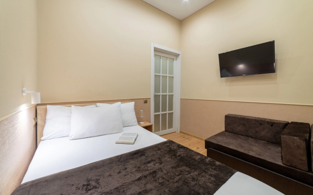Делюкс на Хуторской 70, Deluxe Apartment