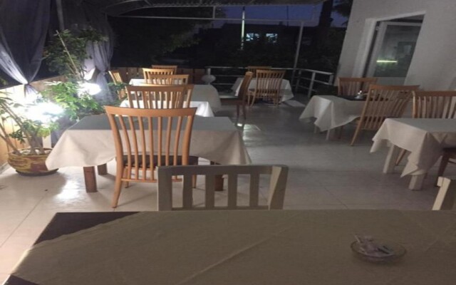 Alkyonides Hotel