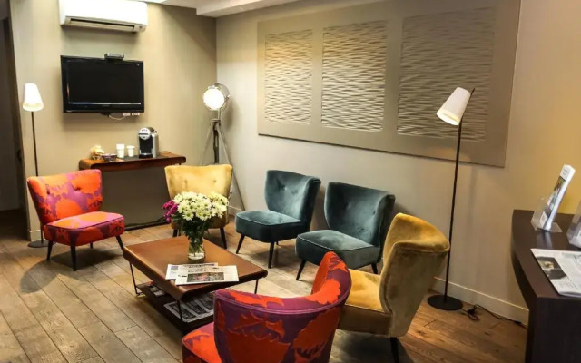 Le Montmartre Saint Pierre Hotel