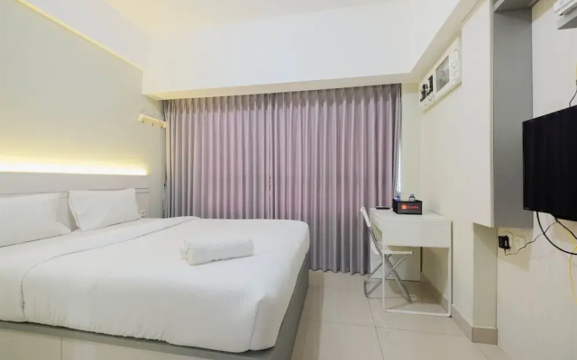 Elegant Studio Room at Springlake Summarecon Apartment