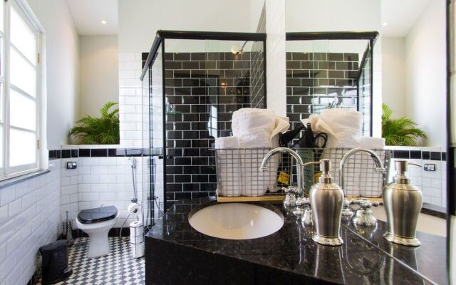 Discovery Suites Rio