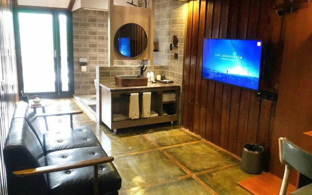 Fenghuang Waiting for you guest house