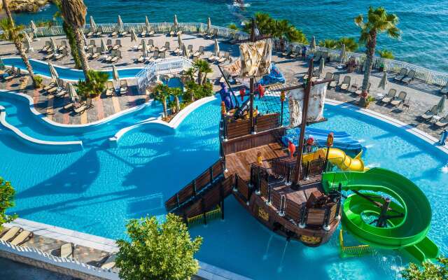 Star Beach Village and Water Park